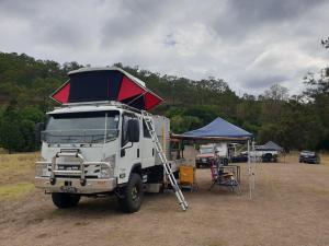 ISUZU NPS 300 4x4